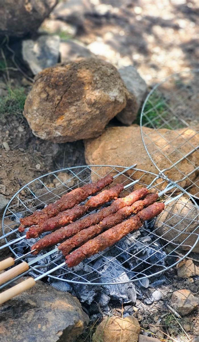 Brochettes de kefta sur le grill